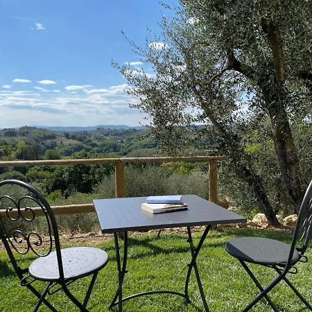 Oliveta Del Con Grande Giardino 500mt Dal Centro Ferienhaus *