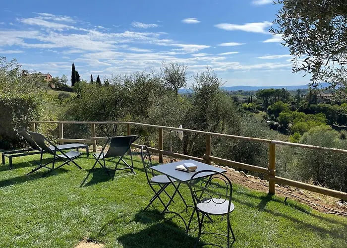 Oliveta Del Con Grande Giardino 500mt Dal Centro Nyaraló
